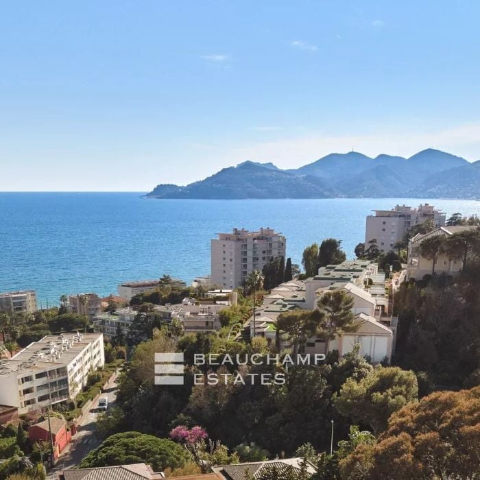 5-bedroom property to renovate with panoramic sea view – Cannes – La Croix-des-Gardes
