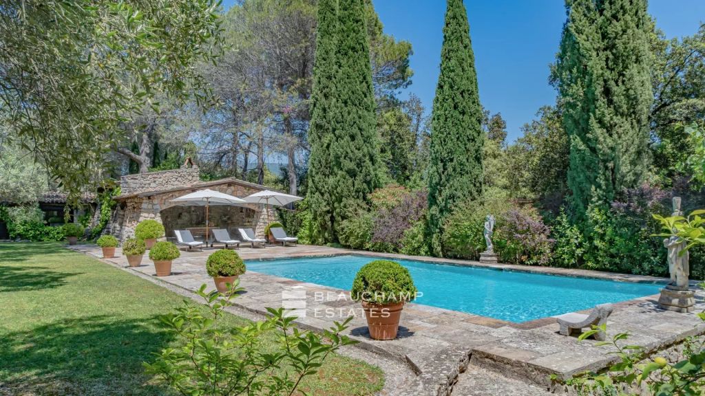 Auction : Stone Bastide – 10 Bedrooms – Auribeau-sur-Siagne