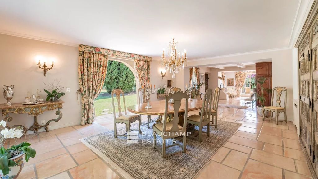 Auction : Stone Bastide – 10 Bedrooms – Auribeau-sur-Siagne