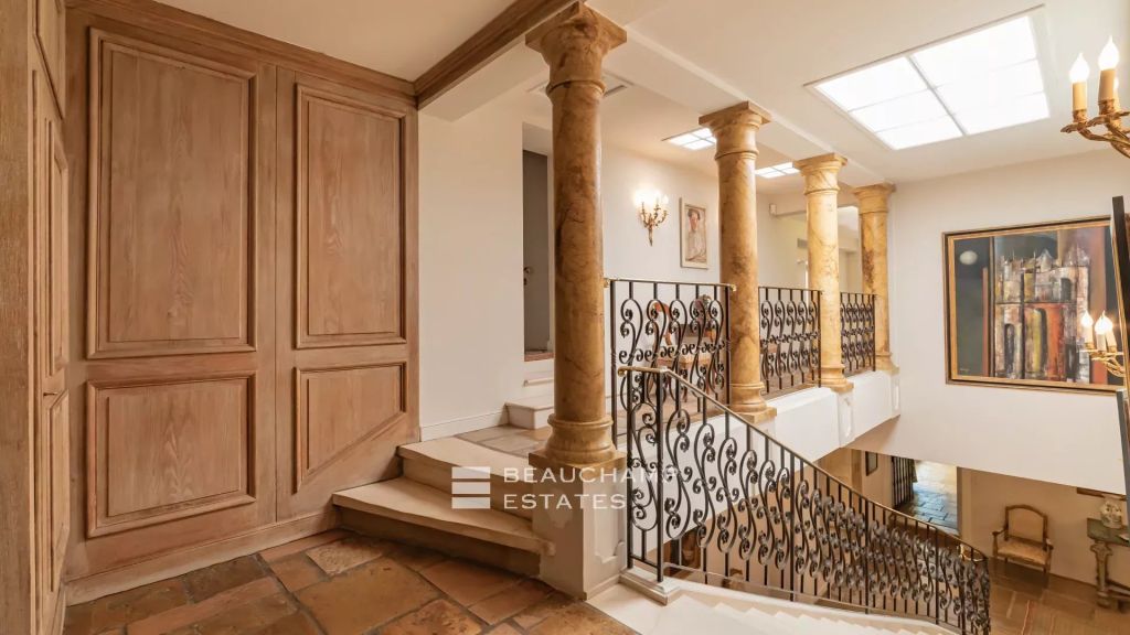Auction : Stone Bastide – 10 Bedrooms – Auribeau-sur-Siagne