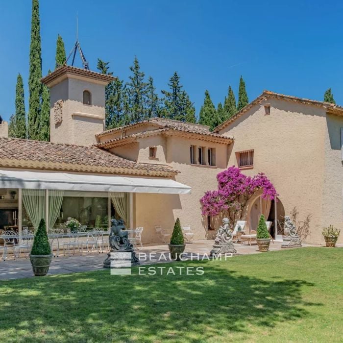 Exclusive : Stone Bastide – 9 Bedrooms – Auribeau-sur-Siagne