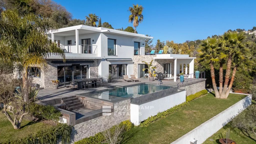 Contemporary 4-bedroom villa in Mougins
