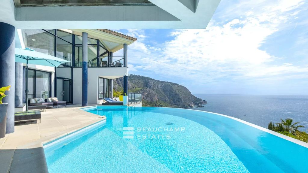 Contemporary 4-bedroom villa with panoramic sea views – Èze