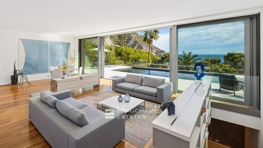 Contemporary 5-Bedroom Villa with Panoramic Sea Views – Èze