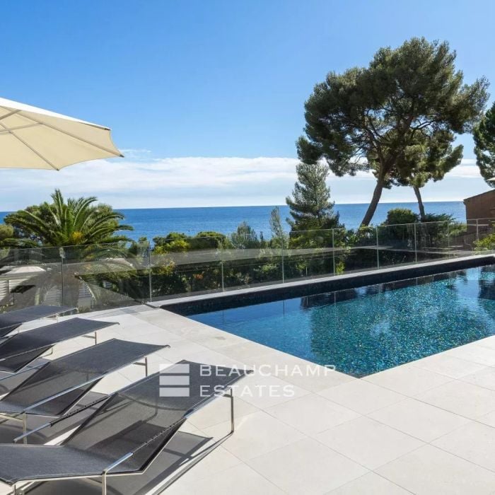 Contemporary 5-Bedroom Villa with Panoramic Sea Views – Èze