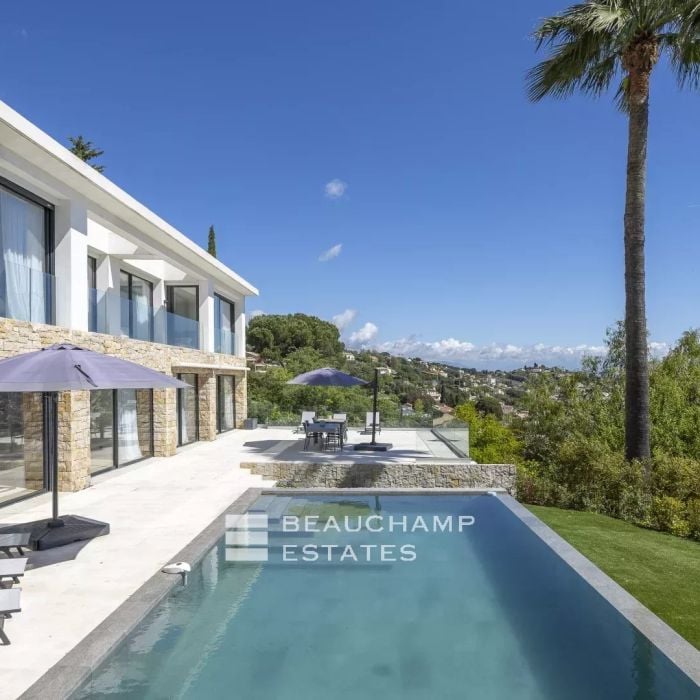 Contemporary 5-Bedroom villa with sea view and pool – Golf Juan