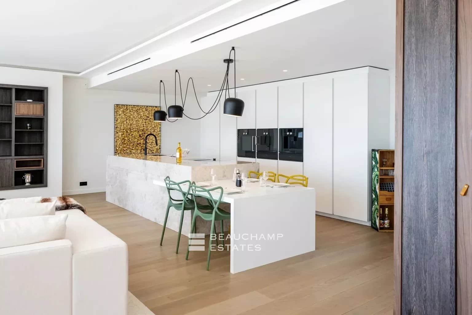 Contemporary 5-Bedroom villa with sea view and pool – Golf Juan Contemporary 5-Bedroom villa with sea view and pool – Golf Juan
