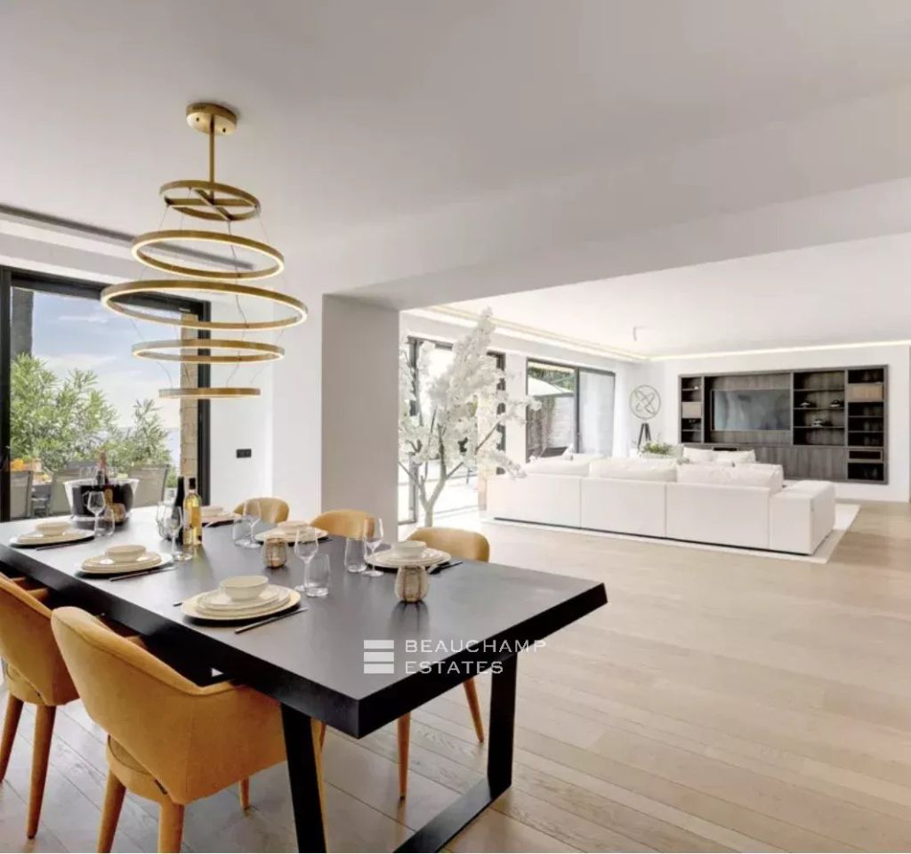 Contemporary 5-Bedroom villa with sea view and pool  – Golf Juan