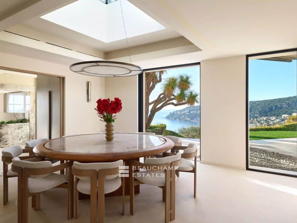 Contemporary 6-Bedroom Villa with Panoramic Sea Views –  Saint-Jean-Cap-Ferrat