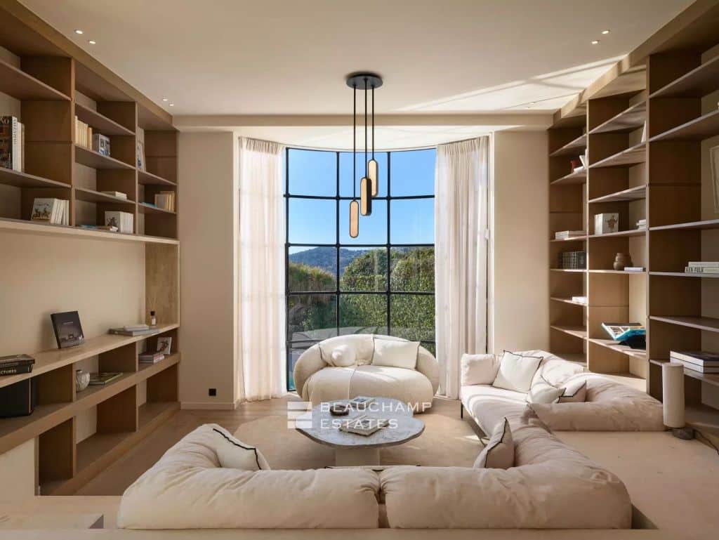 Contemporary 6-Bedroom Villa with Panoramic Sea Views –  Saint-Jean-Cap-Ferrat