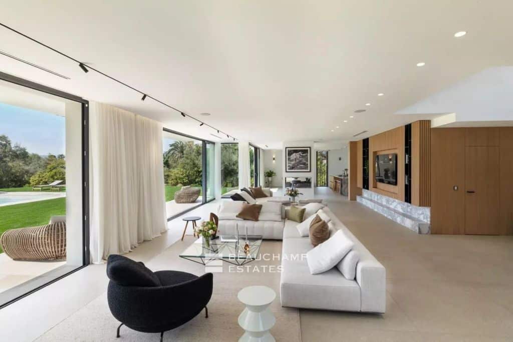 Modern 7- Bedroom Villa with Sea View – Cap d’Antibes