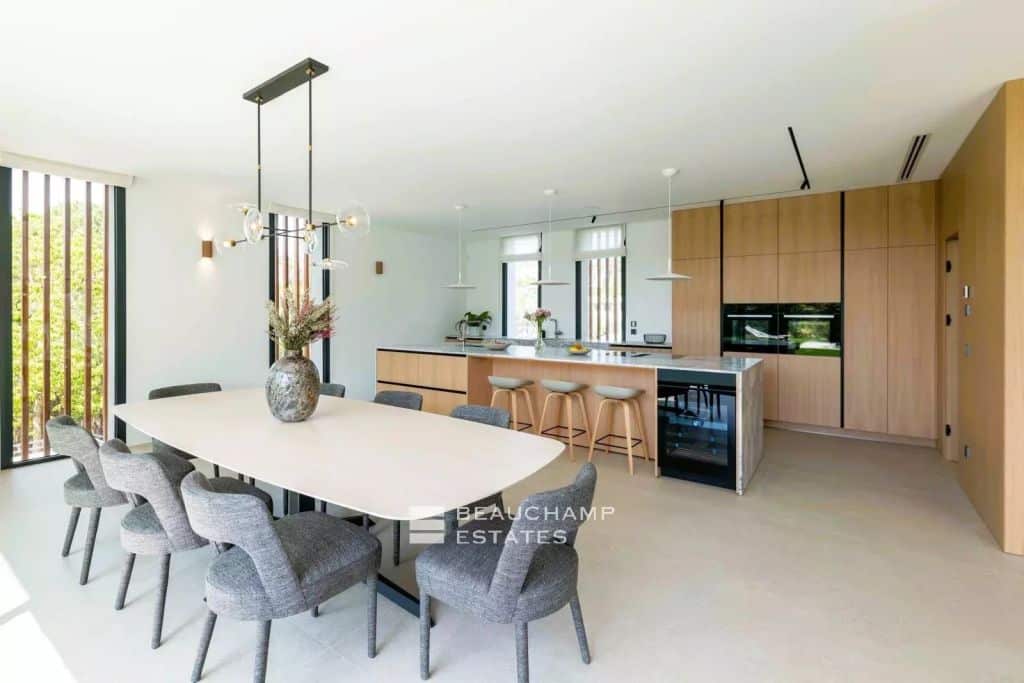 Modern 7- Bedroom Villa with Sea View – Cap d’Antibes