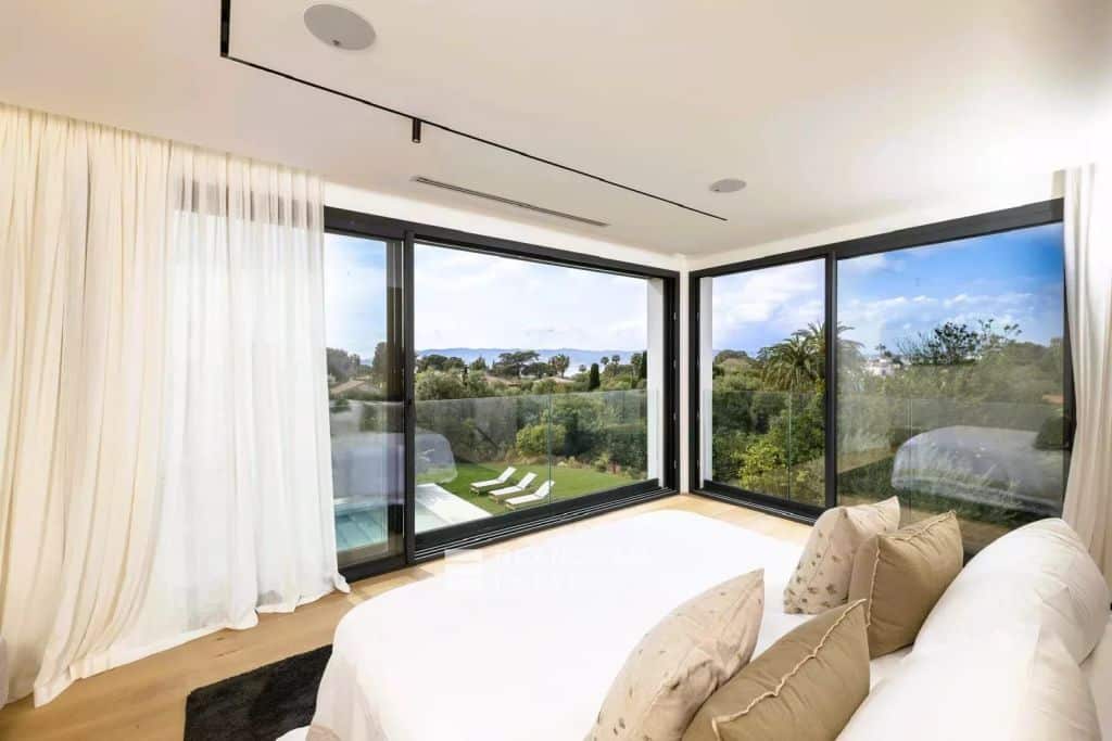 Modern 7- Bedroom Villa with Sea View – Cap d’Antibes