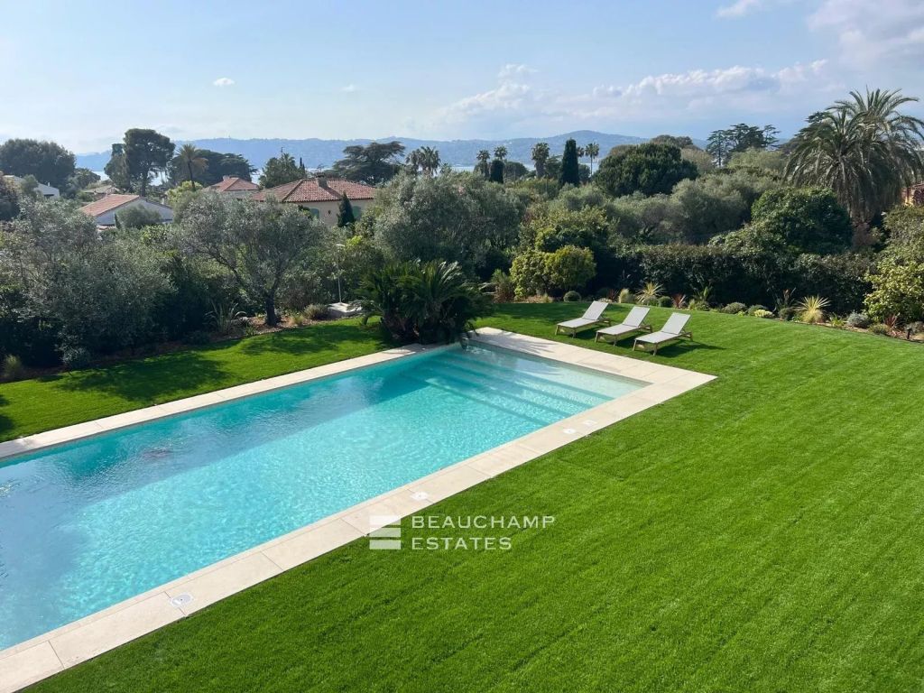 Modern 7- Bedroom Villa with Sea View – Cap d’Antibes