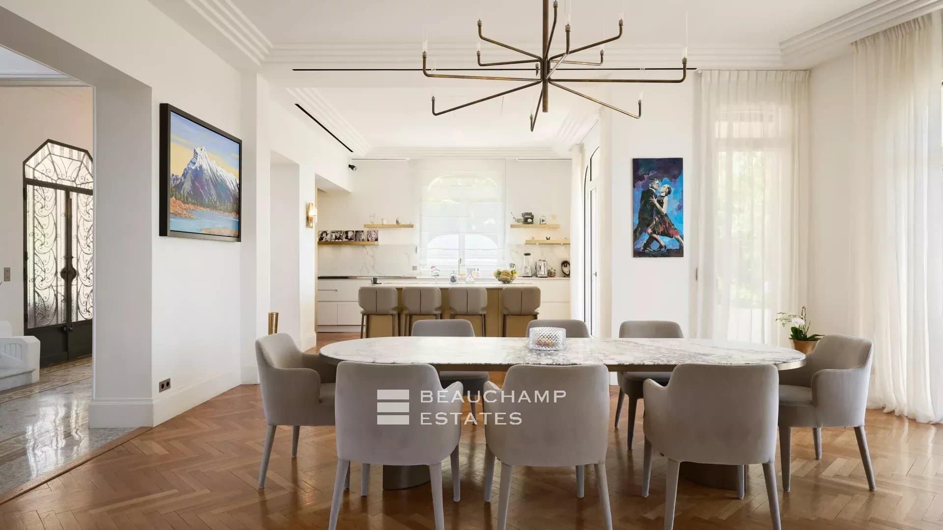 Elegant Art Deco villa with panoramic sea view Elegant Art Deco villa with panoramic sea view