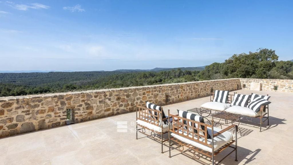 Elegant Stone Bastide on 20 Hectares Panoramic Views – Fayence