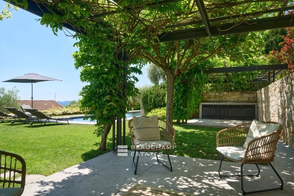 Exclusive listing – Contemporary 4-bedroom villa with panoramic views – Montauroux