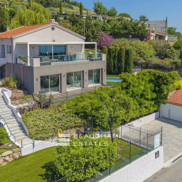 Exclusivité – Villa moderne 5 chambres avec vue mer panoramique – Golfe Juan