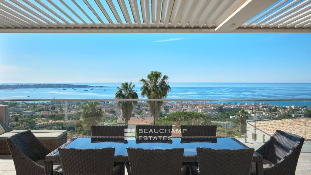 Exclusive – Stunning 5-bedroom modern villa with panoramic sea view – Golfe Juan