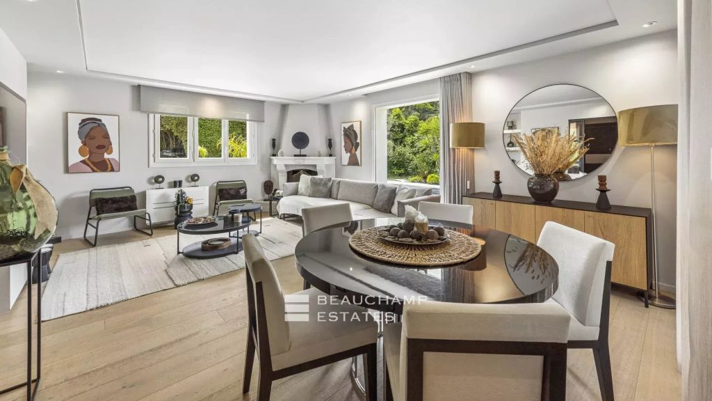 Modern 5-bedroom villa with hill views – Mougins