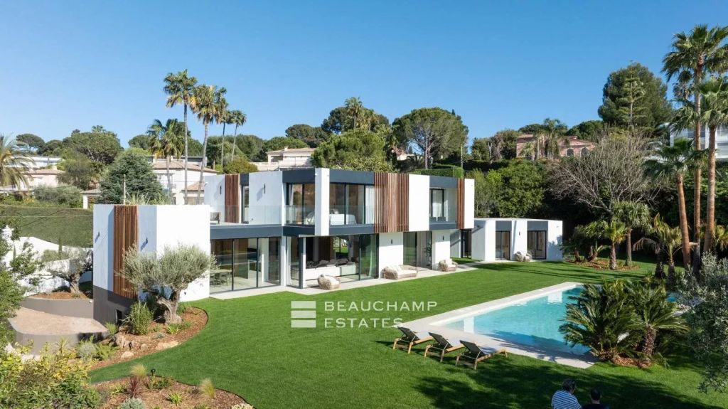 Modern 7- Bedroom Villa with Sea View – Cap d’Antibes