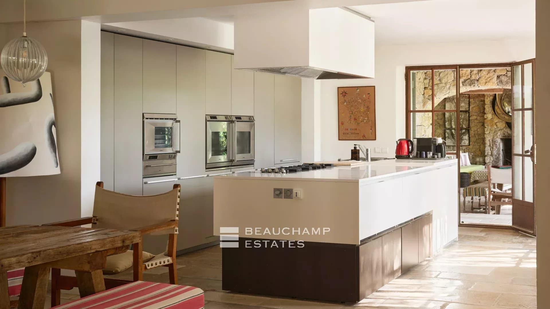 Mas Provençal de 6 chambres avec Tennis à Mougins Mougins – Superb Provençal Mas with 6 bedrooms and private Tennis