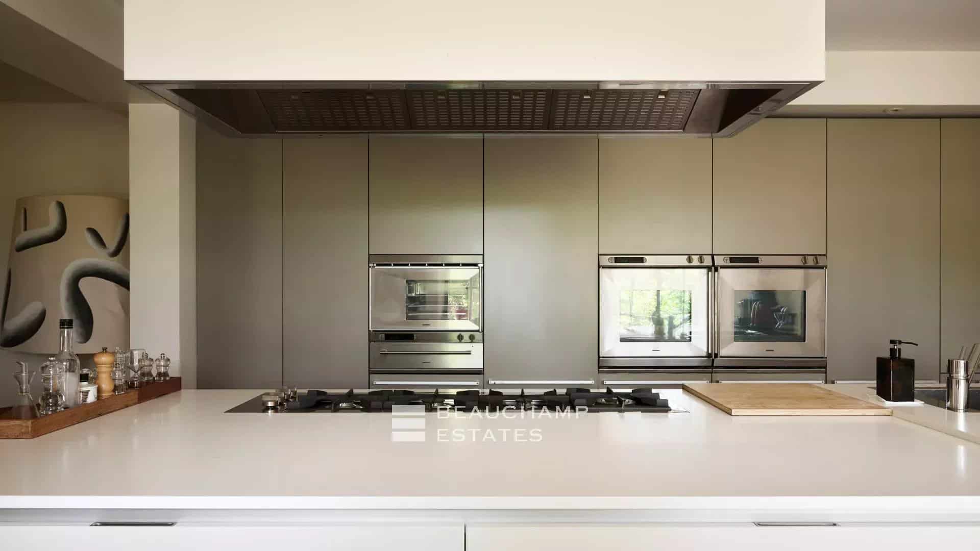 Mas Provençal de 6 chambres avec Tennis à Mougins Mougins – Superb Provençal Mas with 6 bedrooms and private Tennis