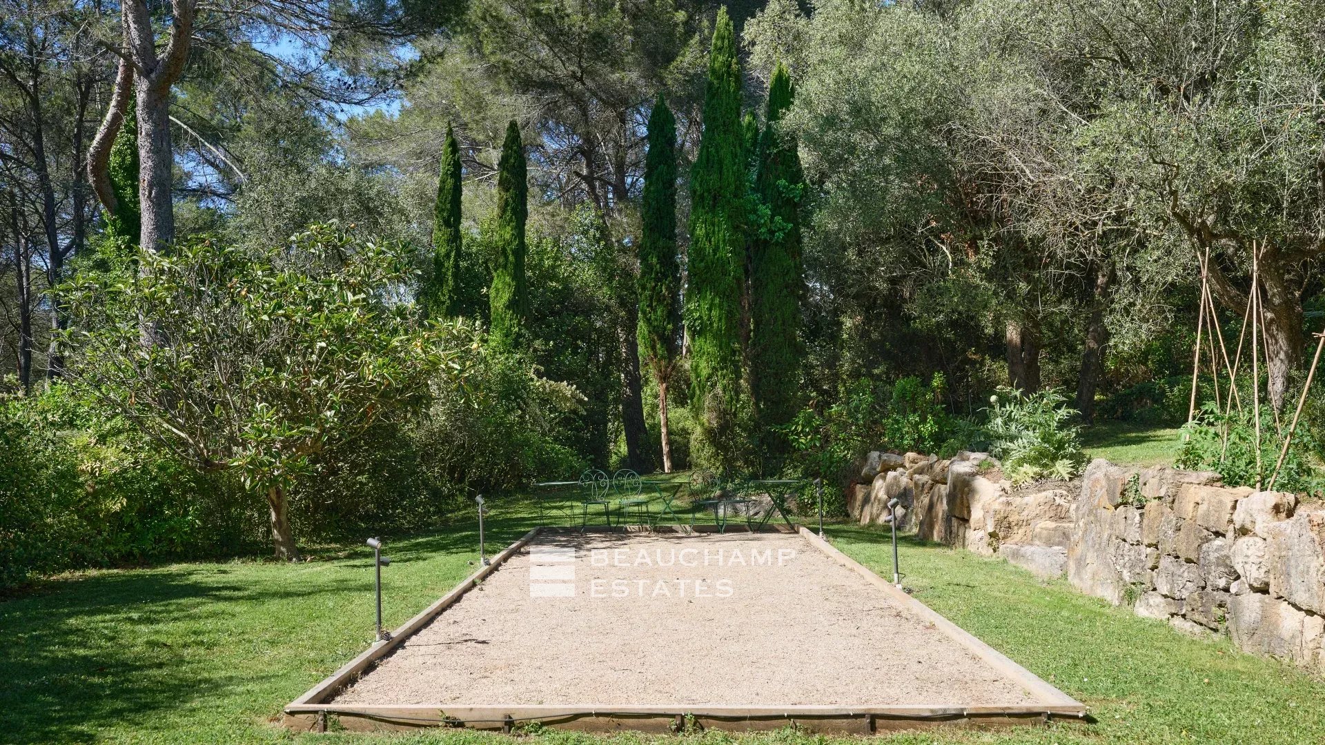 Mas Provençal de 6 chambres avec Tennis à Mougins Mougins – Superb Provençal Mas with 6 bedrooms and private Tennis