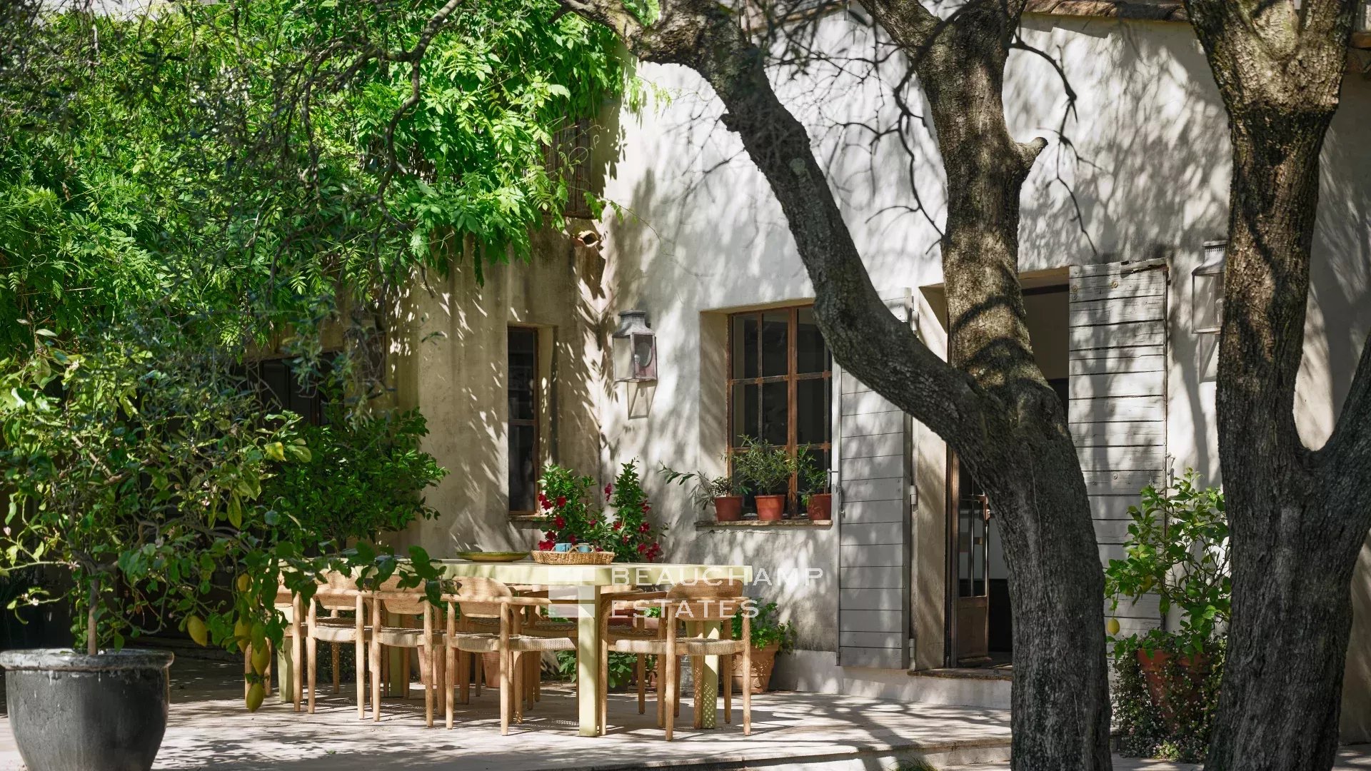 Mas Provençal de 6 chambres avec Tennis à Mougins Mougins – Superb Provençal Mas with 6 bedrooms and private Tennis