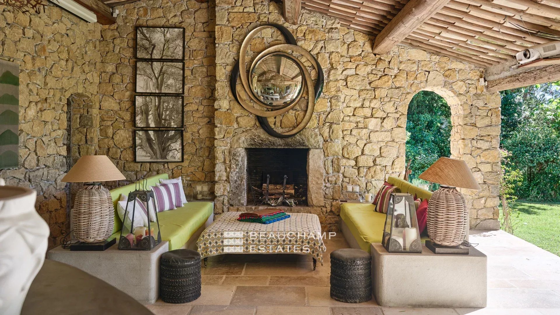 Mas Provençal de 6 chambres avec Tennis à Mougins Mougins – Superb Provençal Mas with 6 bedrooms and private Tennis