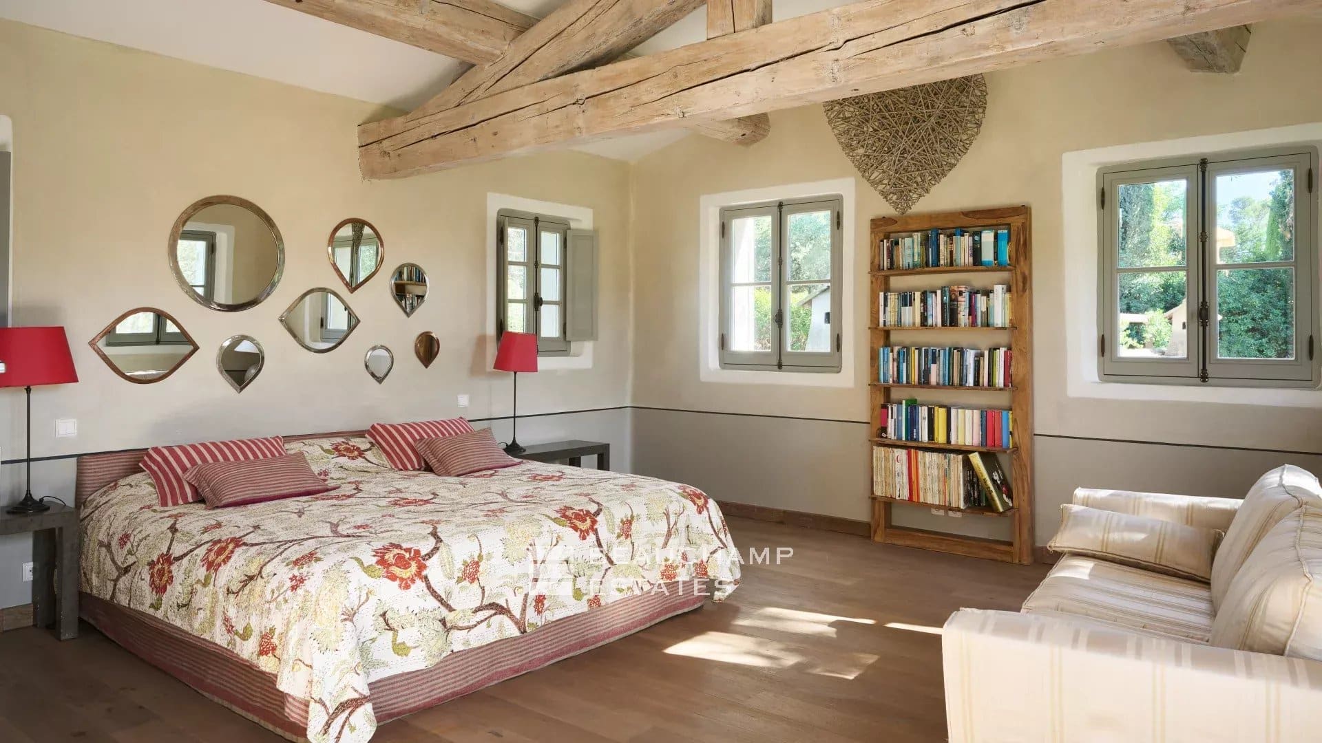 Mas Provençal de 6 chambres avec Tennis à Mougins Mougins – Superb Provençal Mas with 6 bedrooms and private Tennis