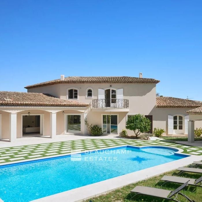Villa néo-provençale 5 chambres avec piscine – Valbonne