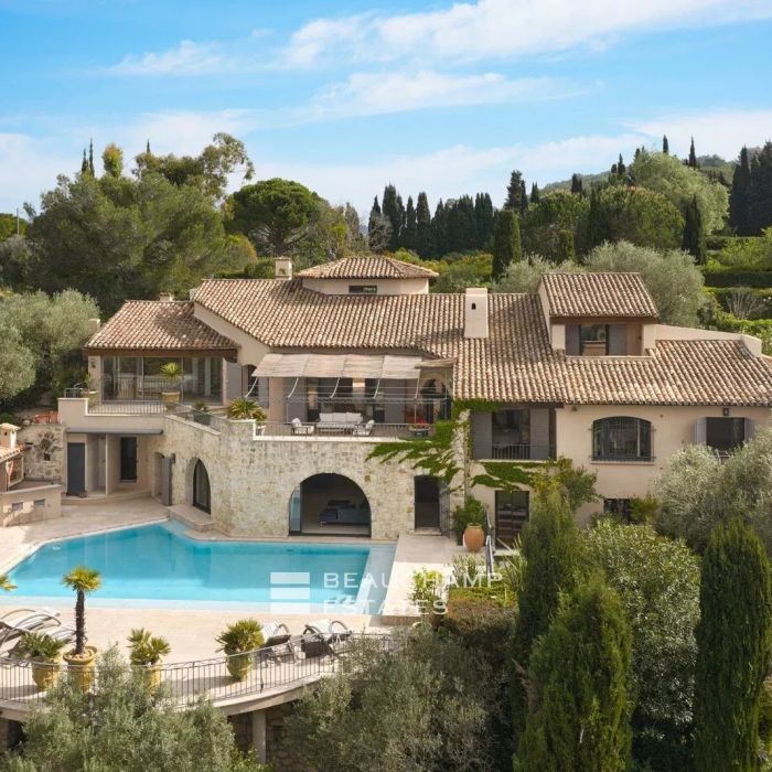 Villa néo-provençale 6 chambres avec vue mer et piscine Mougins Notre-Dame-de-Vie
