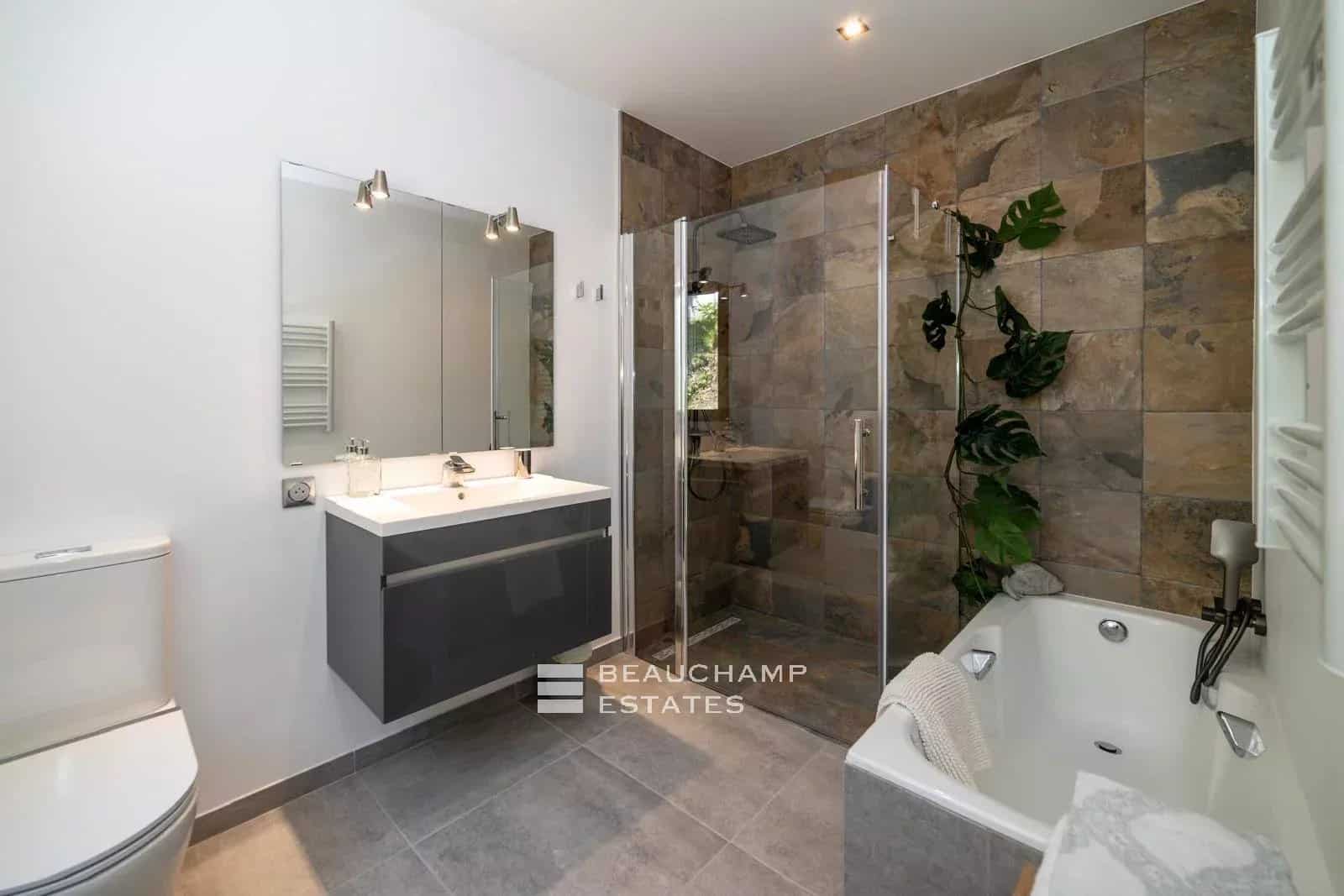 Neo-Provençal villa with 6 bedrooms and panoramic sea view – Monaco Neo-Provençal villa with 6 bedrooms and panoramic sea view – Monaco