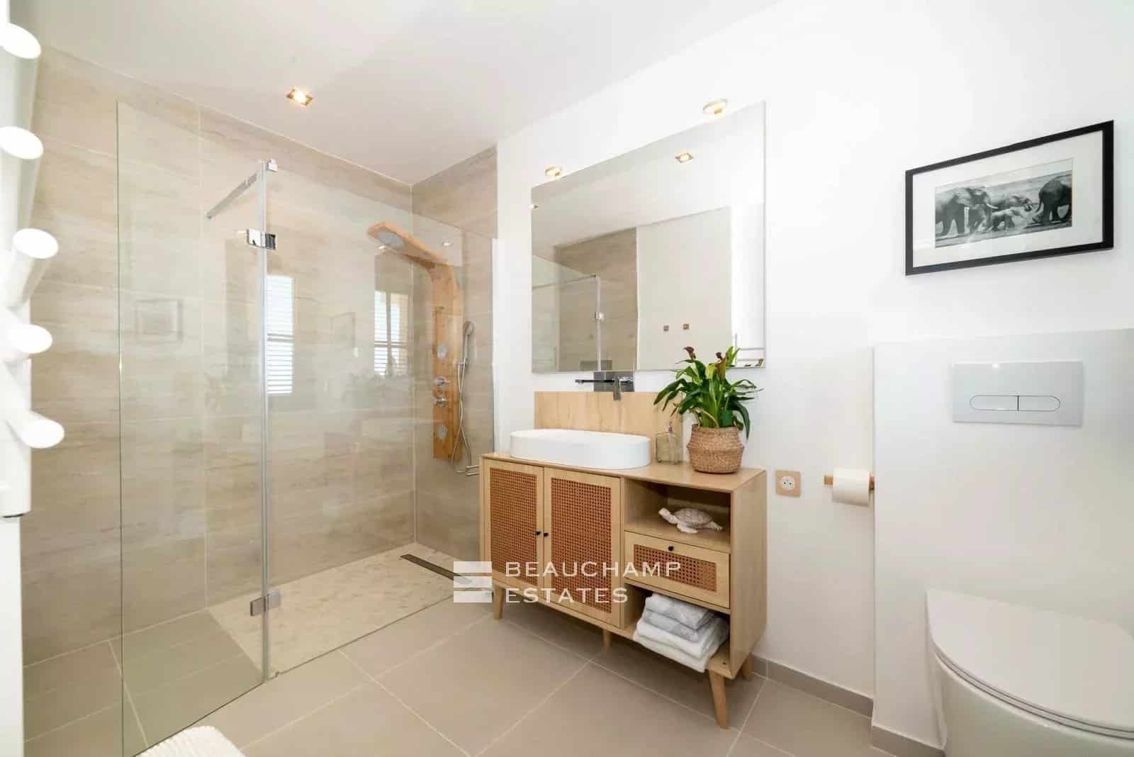 Neo-Provençal villa with 6 bedrooms and panoramic sea view – Monaco Neo-Provençal villa with 6 bedrooms and panoramic sea view – Monaco