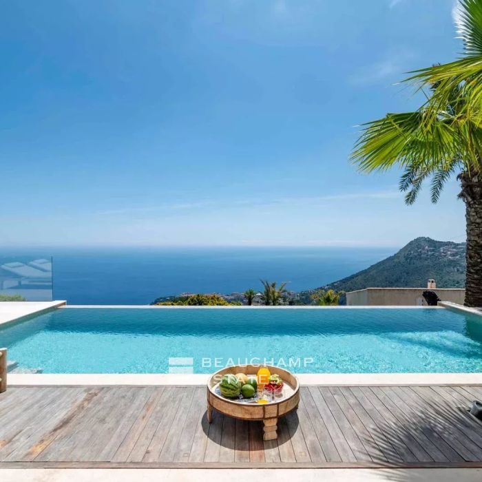 Neo-Provençal villa with 6 bedrooms and panoramic sea view – Monaco