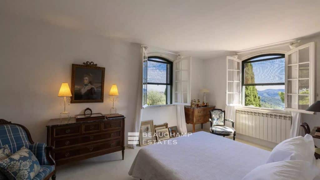 Peaceful Retreat in Le Tignet – Sea and Mountain Views