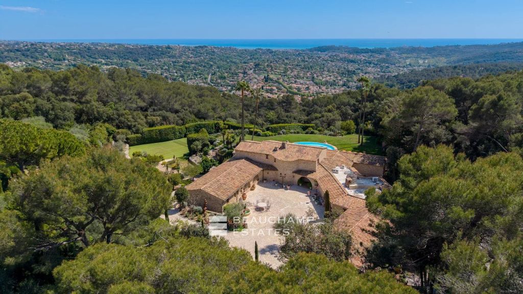 SOLE AGENT : Exceptional Property – 9 -Bedroom Villa with Sea View –La Colle-sur-Loup