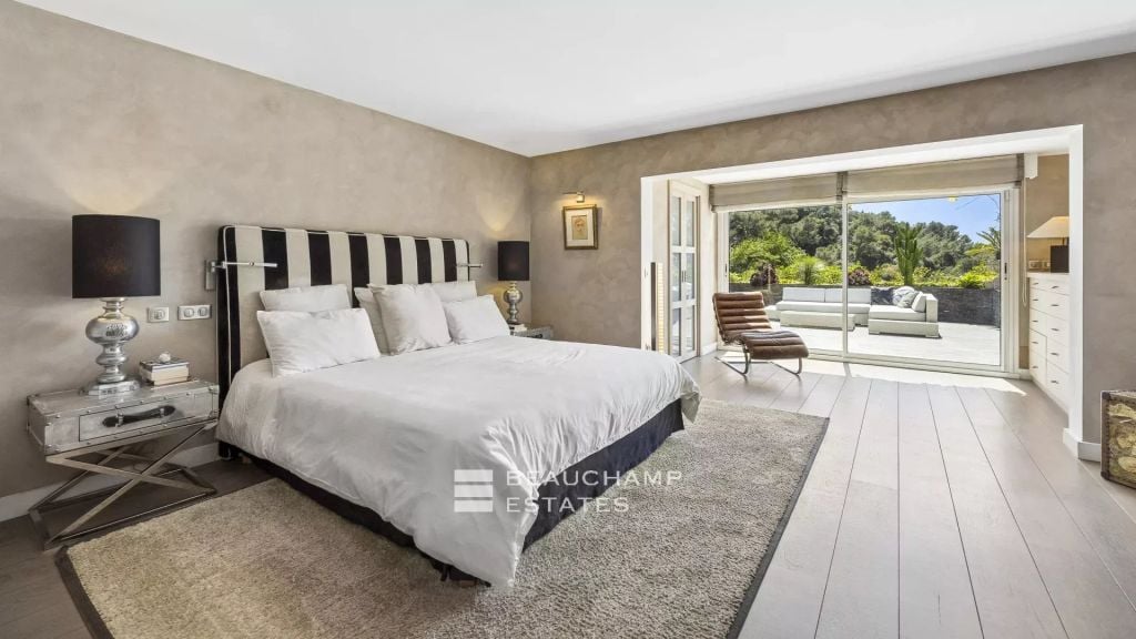 Sole Agent – Neo-provençal villa with panoramic sea view – Cannes