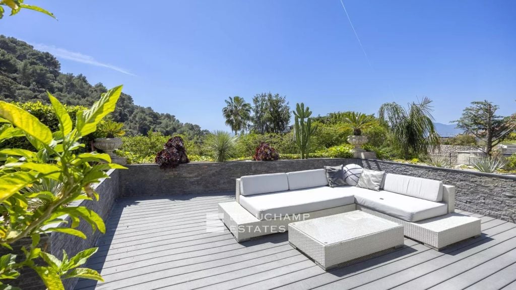 Sole Agent – Neo-provençal villa with panoramic sea view – Cannes
