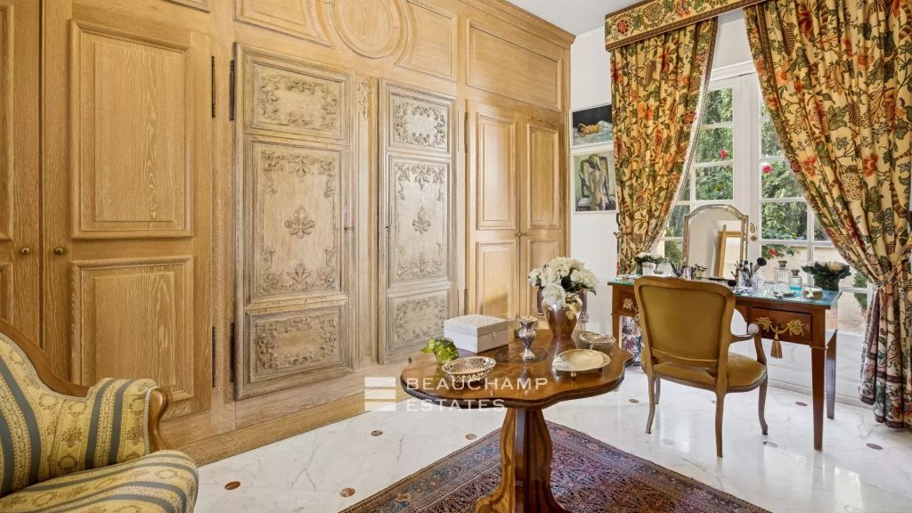 Stone Bastide – 10 Bedrooms – Auribeau-sur-Siagne