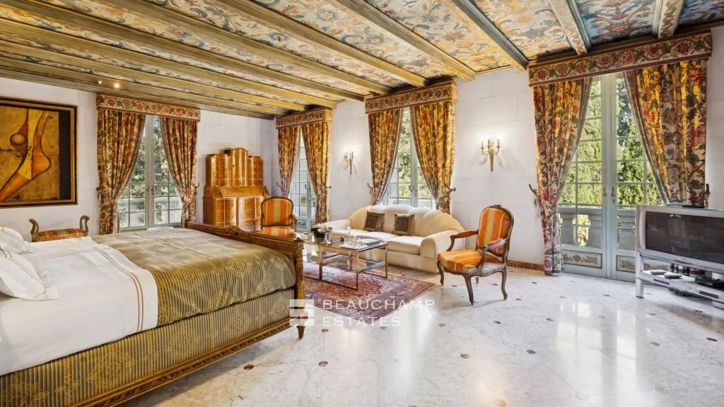 Stone Bastide – 10 Bedrooms – Auribeau-sur-Siagne