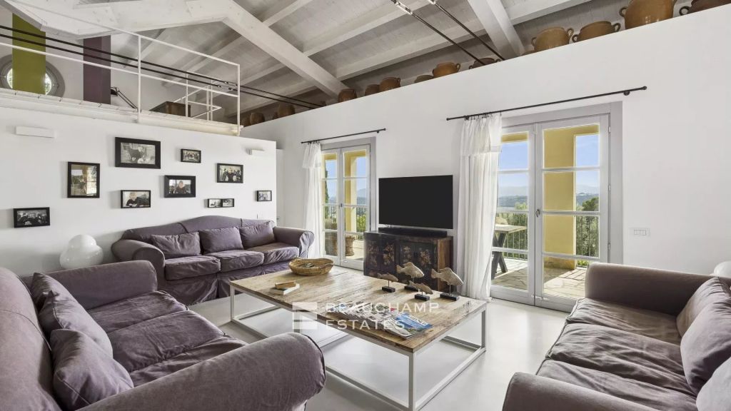 Stone Provençal bastide with 7 bedrooms and sea view – Grasse