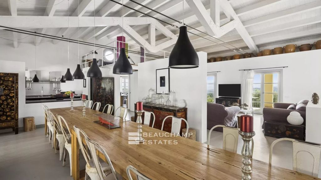 Stone Provençal bastide with 7 bedrooms and sea view – Grasse