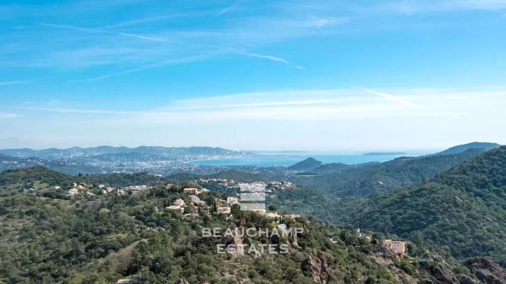 3-Bedroom Provençal Villa with Panoramic Sea Views – Les Adrets-de-l’Estérel