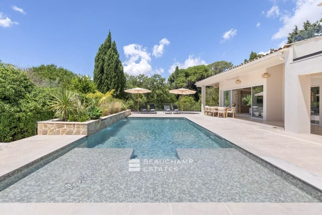 5-bedroom Neo-Provençal villa in Mougins, near Cannes