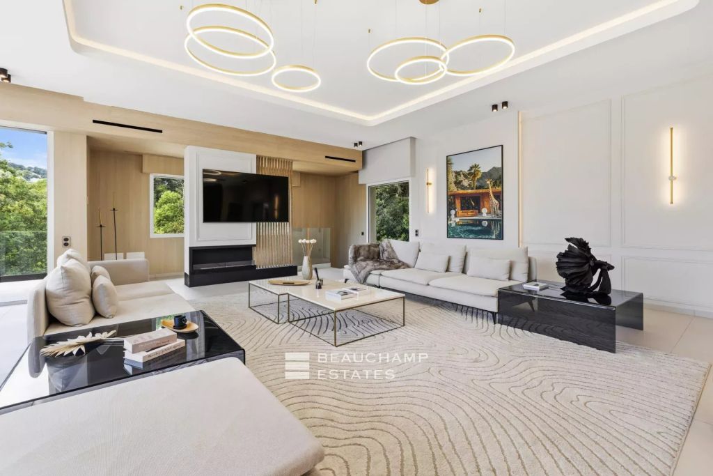 5-bedroom Neo-Provençal villa in Mougins, near Cannes