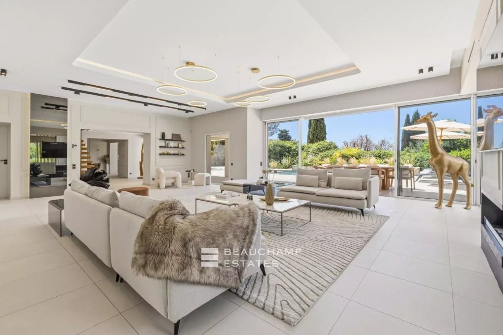 5-bedroom Neo-Provençal villa in Mougins, near Cannes