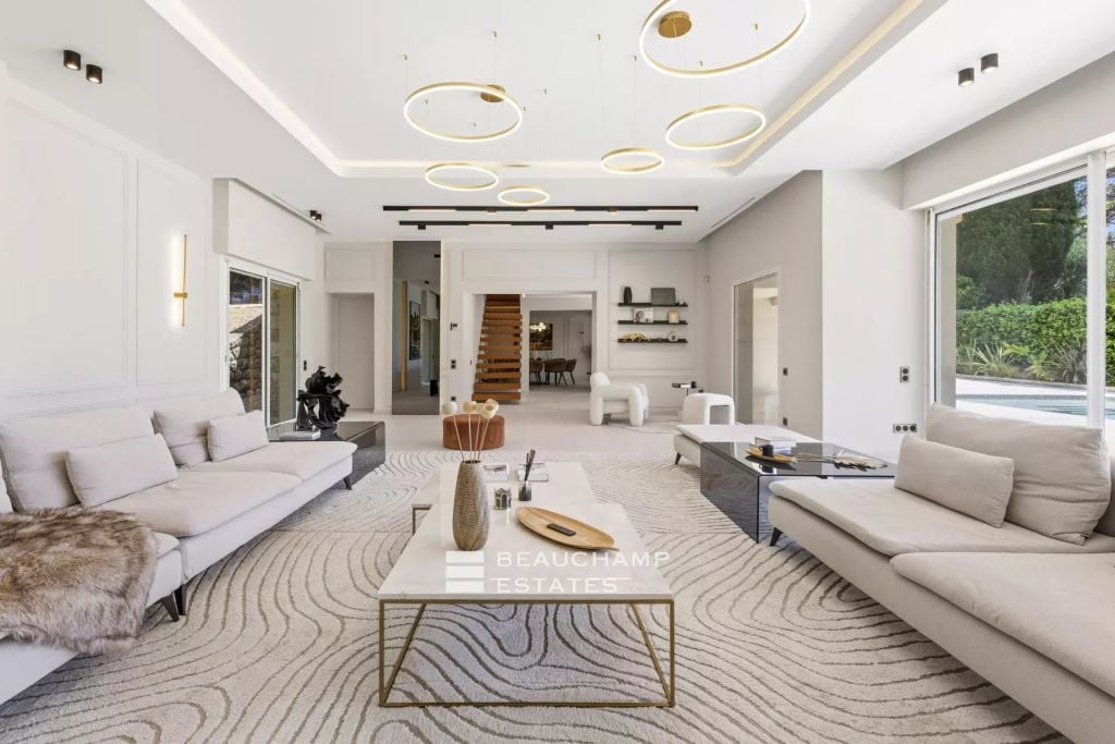 5-bedroom Neo-Provençal villa in Mougins, near Cannes