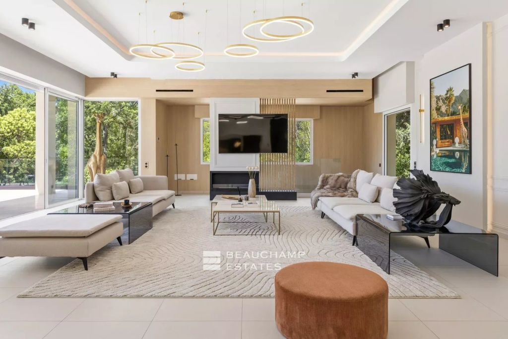 5-bedroom Neo-Provençal villa in Mougins, near Cannes